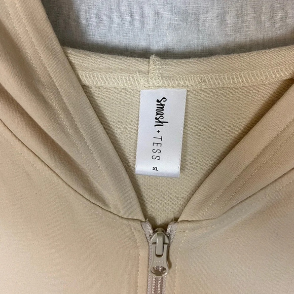Smash and Tess Cotton Malibu Cinch Bestie Shorty Hoodie Beige Romper size XL - Picture 12 of 16